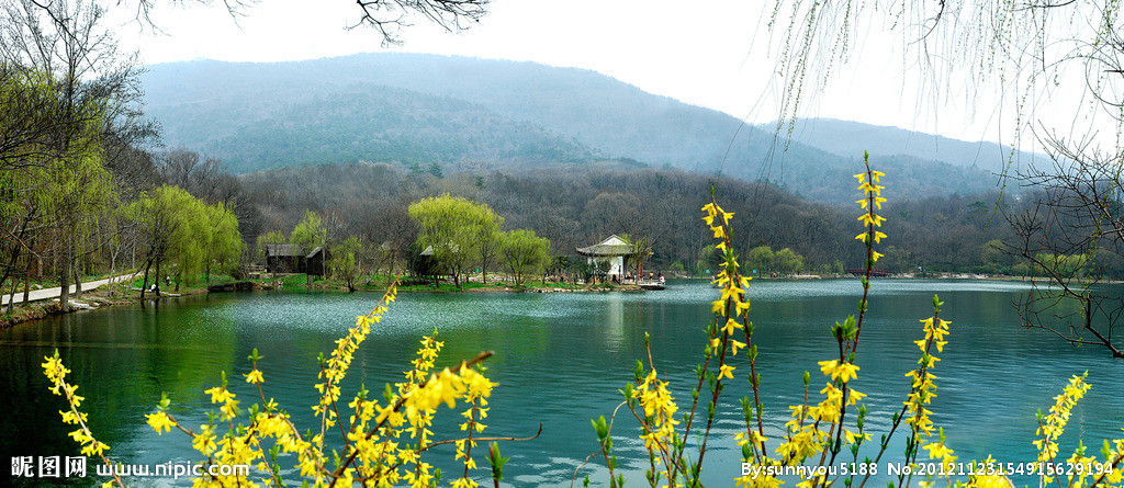 紫霞湖