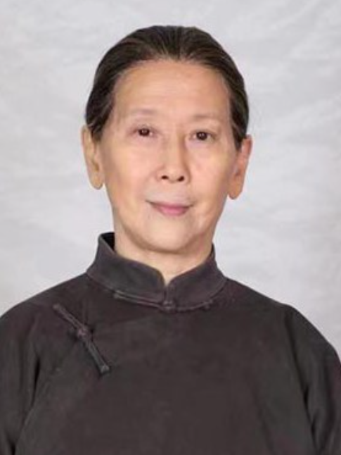 肖先美 肖先美