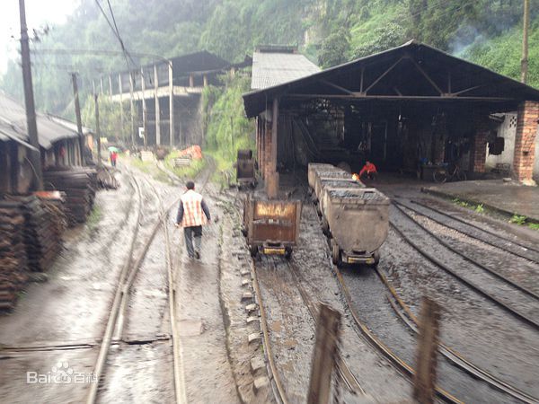 沫江電廠作業場的小軌道