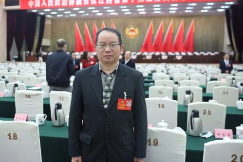 歐陽安(產科主任醫師、江西省政協委員) 歐陽安(產科主任醫師、江西省政協委員)