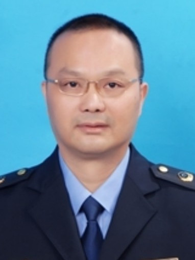 華慶(浙江省麗水市青田縣市場監督管理局黨組成員、副局長) 華慶(浙江省麗水市青田縣市場監督管理局黨組成員、副局長)