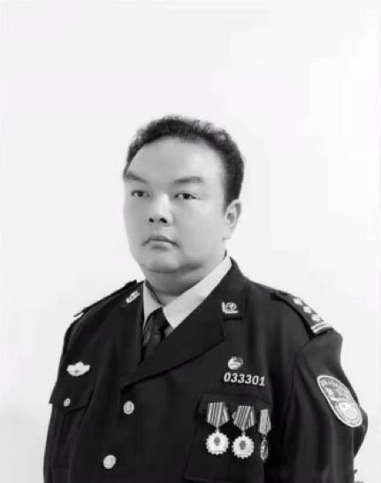 楊睿(新溝橋派出所副所長) 楊睿(新溝橋派出所副所長)