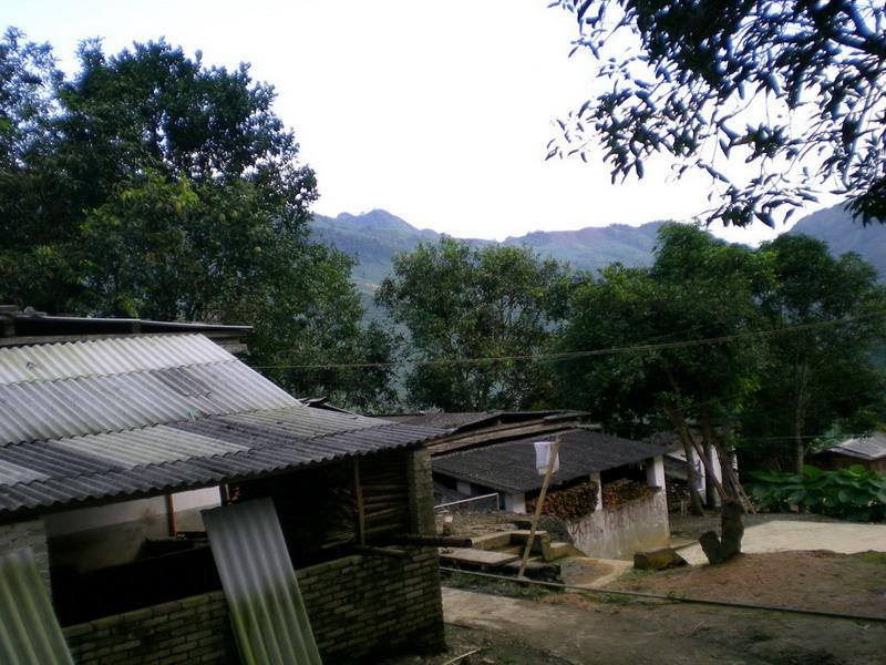 夾層村 夾層村