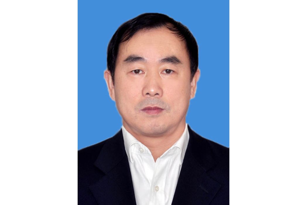 楊玉銀(中國爆破行業協會專家委員會委員、工程爆破專家、地下工程專家、中國電建市政集團副總工程師) 楊玉銀(中國爆破行業協會專家委員會委員、工程爆破專家、地下工程專家、中國電建市政集團副總工程師)