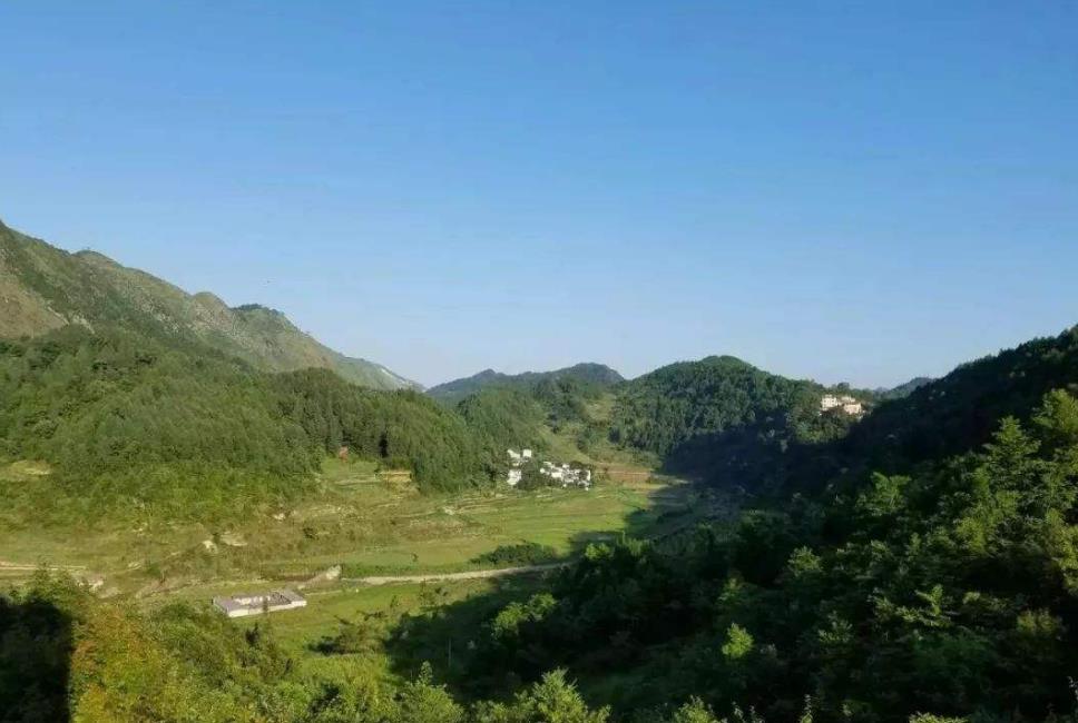 隴腳村 隴腳村