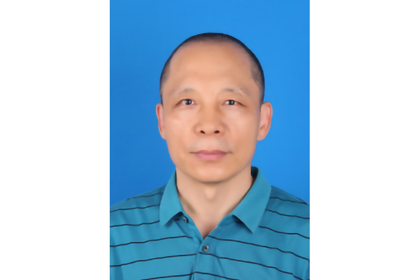 李榮華(中國石油大學(華東)理學院教授) 李榮華(中國石油大學(華東)理學院教授)