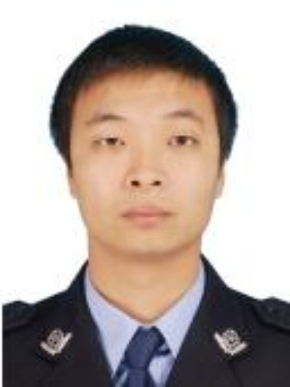 王琨(湖北省十堰市竹山縣市場監督管理局黨組成員、副局長) 王琨(湖北省十堰市竹山縣市場監督管理局黨組成員、副局長)