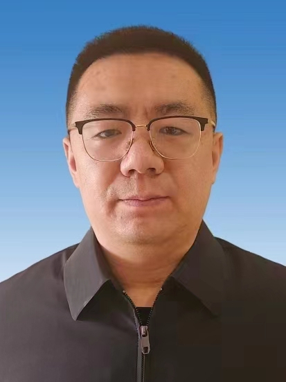 薛勇(內蒙古自治區烏蘭察布市化德縣人民政府辦公室黨組成員、副主任)