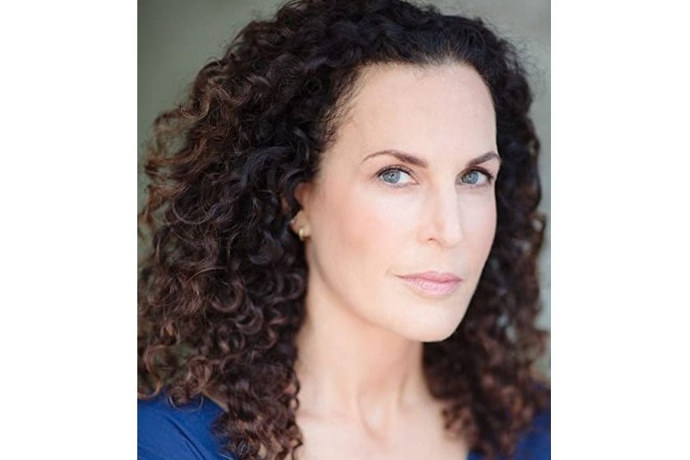 Lisa Kaminir Lisa Kaminir