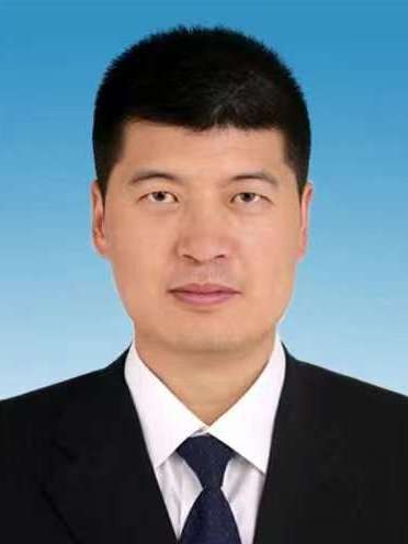 譚立波(遼寧省朝陽市發改委黨組成員、副主任) 譚立波(遼寧省朝陽市發改委黨組成員、副主任)