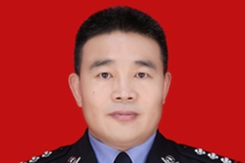 張俊和(山西省“蒲公英”禁毒宣講團負責人) 張俊和(山西省“蒲公英”禁毒宣講團負責人)