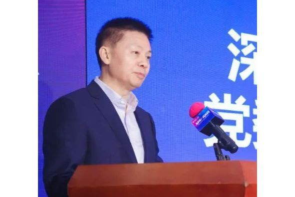 陳小華(深糧控股集團副總經理兼董事會秘書) 陳小華(深糧控股集團副總經理兼董事會秘書)