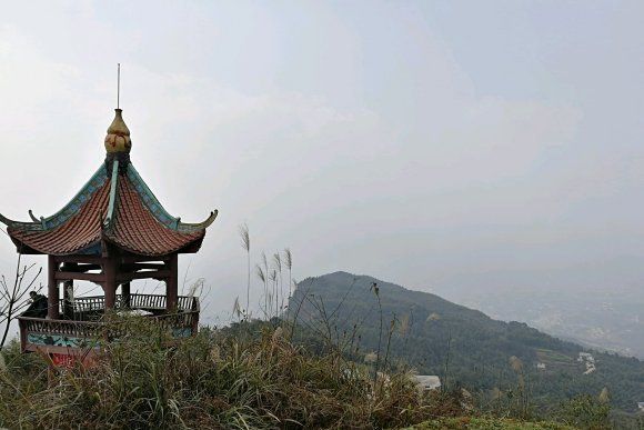 連天山 連天山