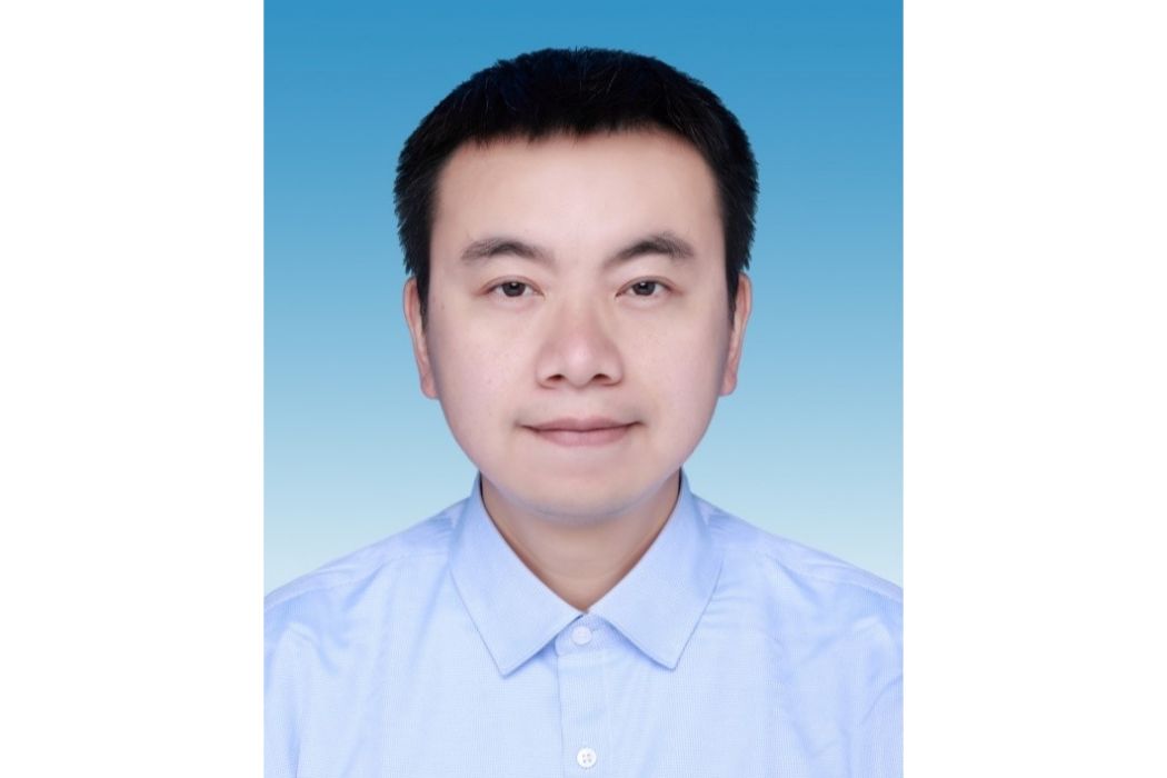 何軍(中南大學黨委委員、常委、副校長) 何軍(中南大學黨委委員、常委、副校長)