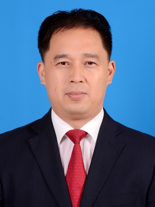 張立(浙江省金華市浦江縣教育局黨組成員、辦公室主任) 張立(浙江省金華市浦江縣教育局黨組成員、辦公室主任)