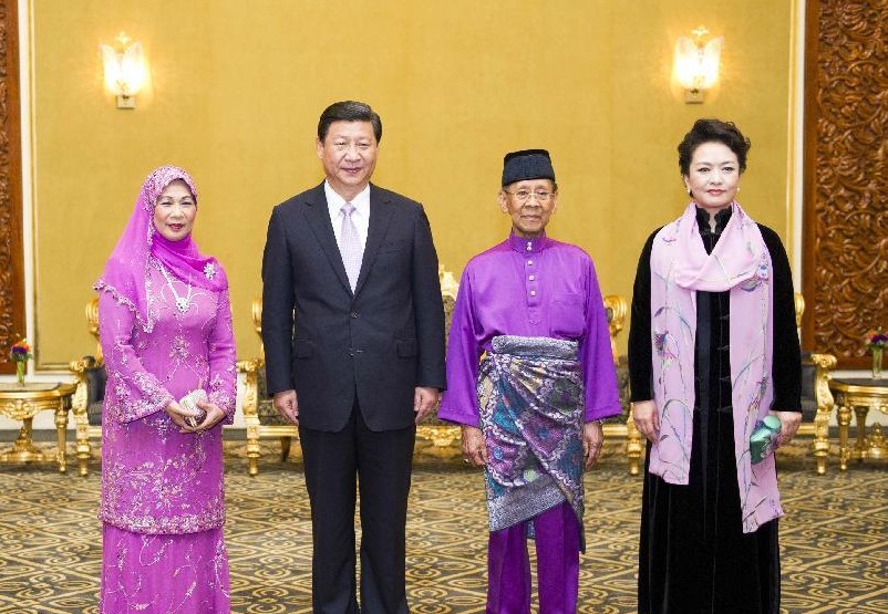 習近平會見馬來西亞最高元首哈利姆