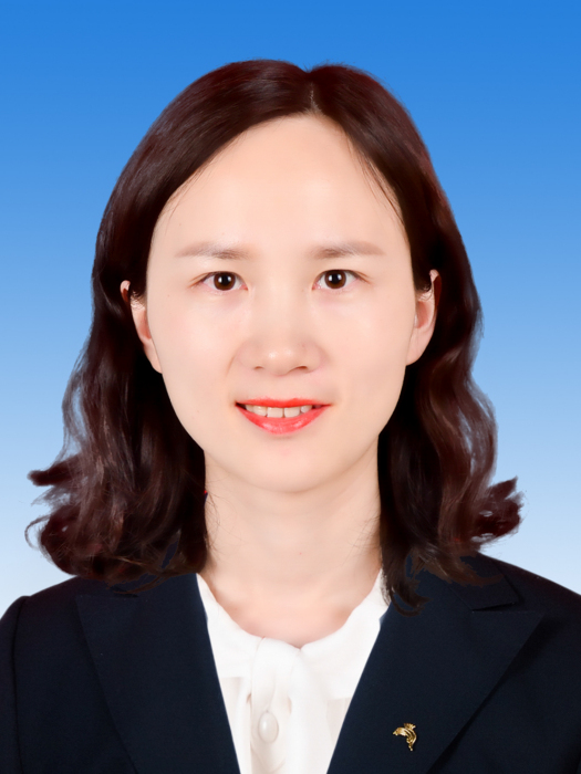 周英(四川省眉山市洪雅縣紀委常務副書記、縣監委副主任) 周英(四川省眉山市洪雅縣紀委常務副書記、縣監委副主任)
