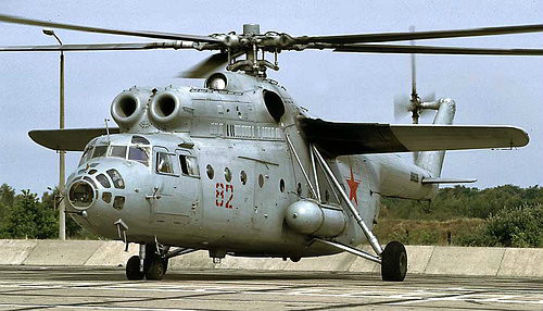 率先在直升機上採用短翼的米-6