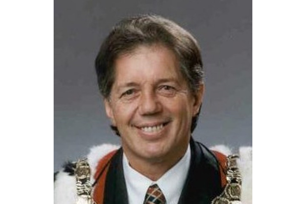 Tim Shadbolt Tim Shadbolt