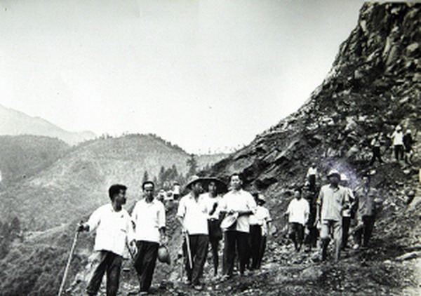 廖仁柯同志1977年夏在祁陽金洞電站工地