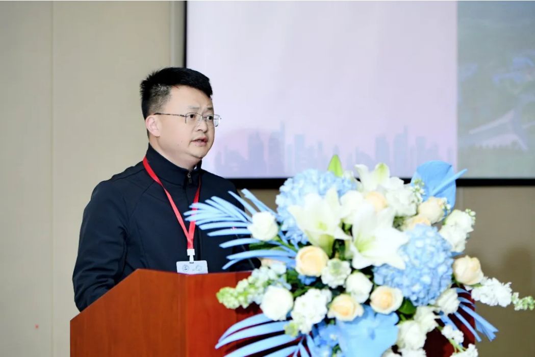 曾剛(成科中心黨委書記、主任)