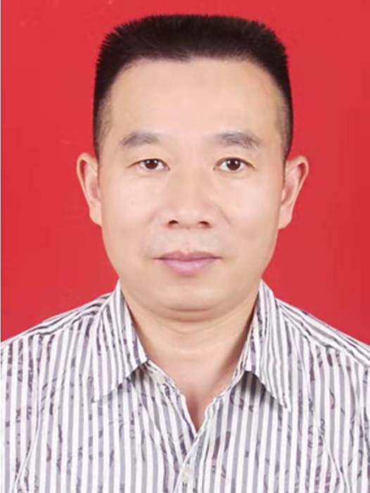沈傑(湖北省鹹寧市鹹安區醫療保障局黨組成員、副局長) 沈傑(湖北省鹹寧市鹹安區醫療保障局黨組成員、副局長)