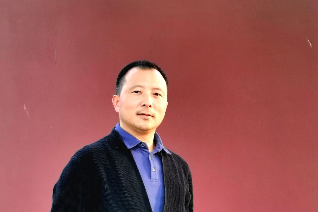 唐輝(四川省美術家協會會員) 唐輝(四川省美術家協會會員)