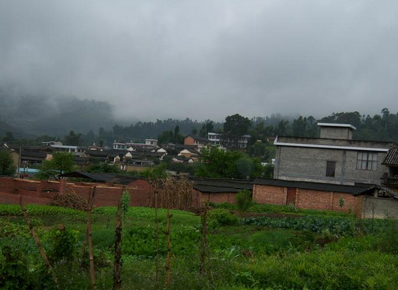 象塘村(江西省贛州市龍南縣渡江鎮下轄村) 象塘村(江西省贛州市龍南縣渡江鎮下轄村)