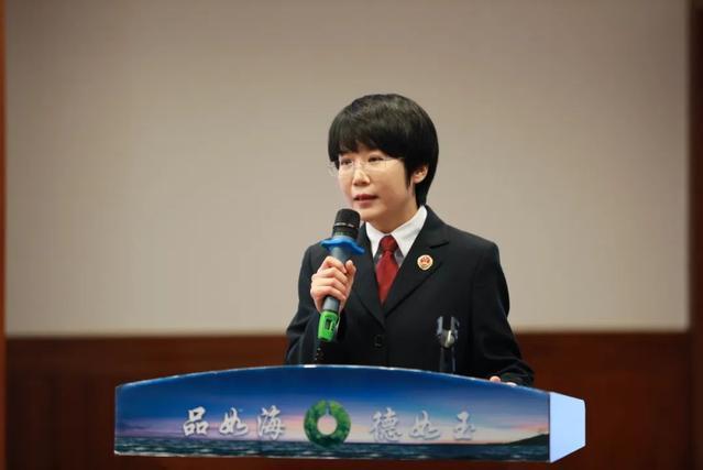 王君(內蒙古自治區呼和浩特市檢察院未檢檢察官) 王君(內蒙古自治區呼和浩特市檢察院未檢檢察官)