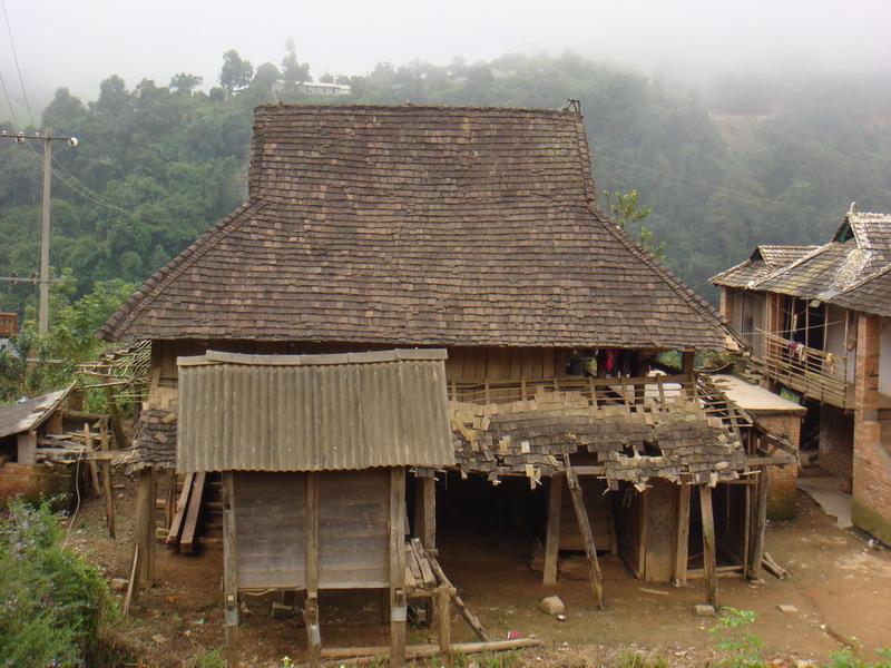 邦哈下寨村
