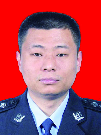 劉威(范縣人民政府副縣長、縣公安局局長,縣政府黨組成員) 劉威(范縣人民政府副縣長、縣公安局局長,縣政府黨組成員)