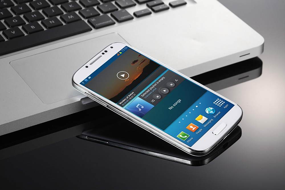 GUOPHONE G9500