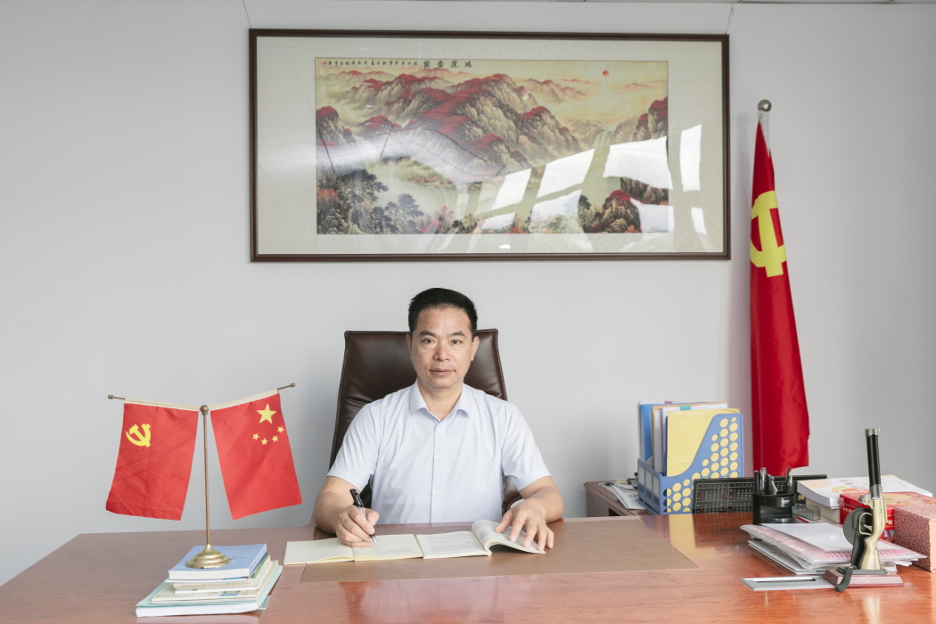 莊林(廈門市鷹吉利保全服務公司總經理) 莊林(廈門市鷹吉利保全服務公司總經理)