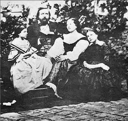 泰奧菲爾·戈蒂耶和他的家人