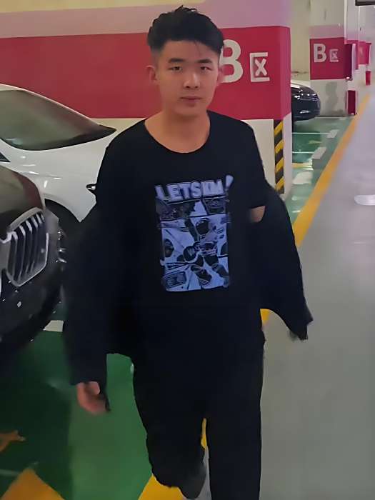呂凱. 呂凱.
