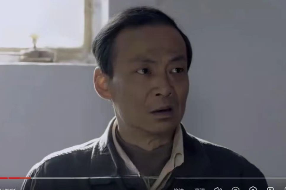何長軍(電視劇《三妹》中的角色) 何長軍(電視劇《三妹》中的角色)
