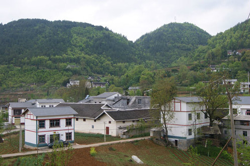 鐵廠坪村