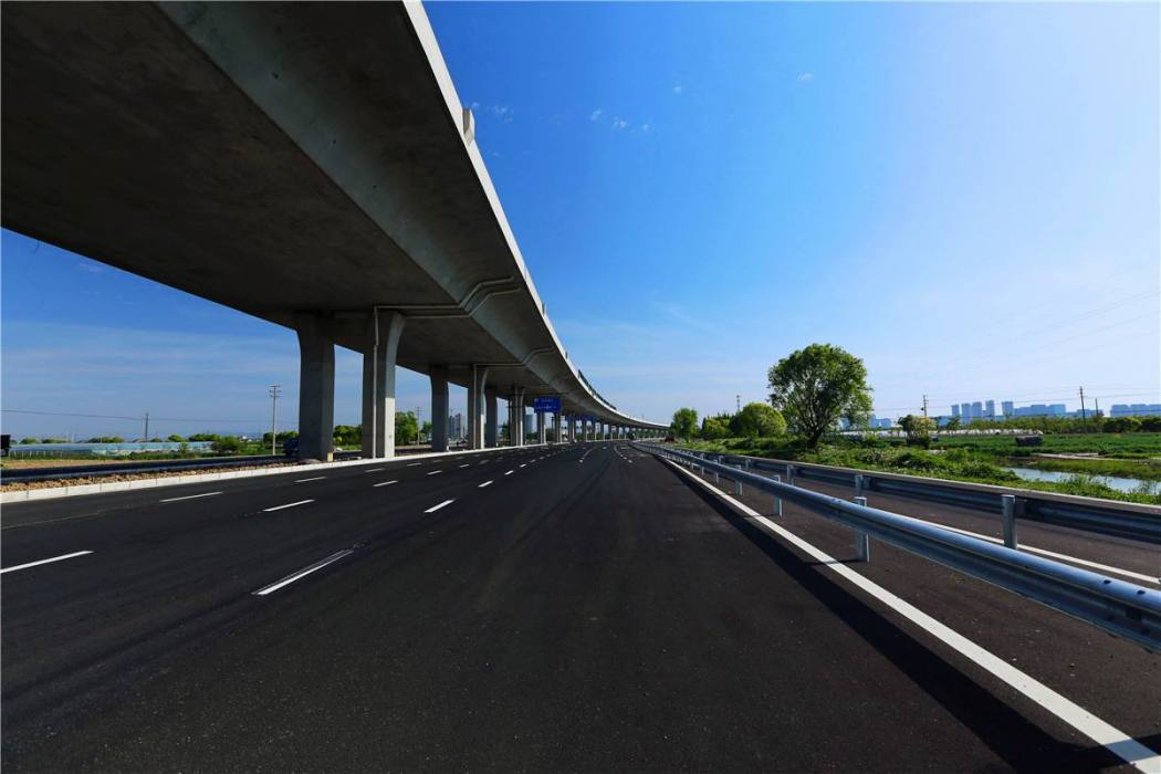 河龍公路