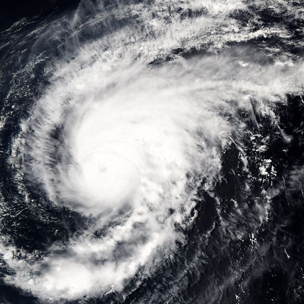 強颱風桑卡 衛星雲圖