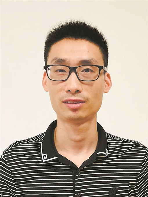 譚江(幫扶工作隊隊長) 譚江(幫扶工作隊隊長)