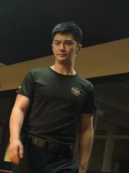 梁壯(刑偵犯罪電影《女特警之暗戰》中的角色) 梁壯(刑偵犯罪電影《女特警之暗戰》中的角色)