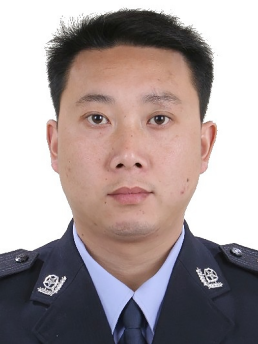 張譯文(四川省綿陽市梓潼縣公安局黨委委員、政治處主任) 張譯文(四川省綿陽市梓潼縣公安局黨委委員、政治處主任)