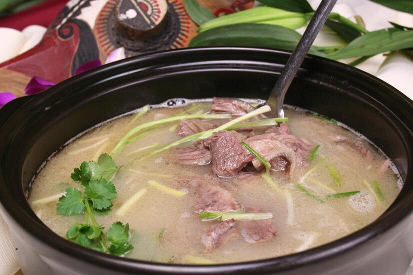 牛肉清湯 牛肉清湯