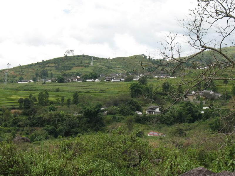 擺衣地村 擺衣地村