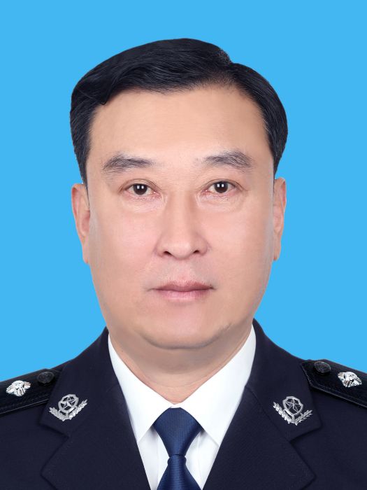王亞龍(福建省公安廳黨委委員、特勤局黨委書記) 王亞龍(福建省公安廳黨委委員、特勤局黨委書記)