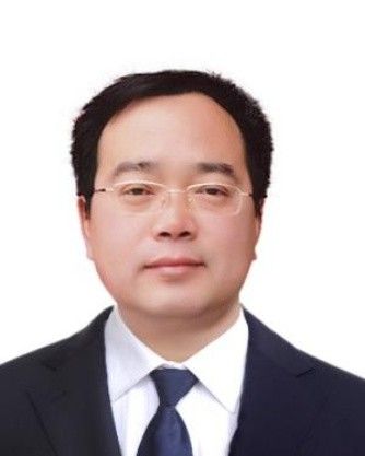 劉宏偉(平頂山市市場監督管理局黨組成員、副局長) 劉宏偉(平頂山市市場監督管理局黨組成員、副局長)