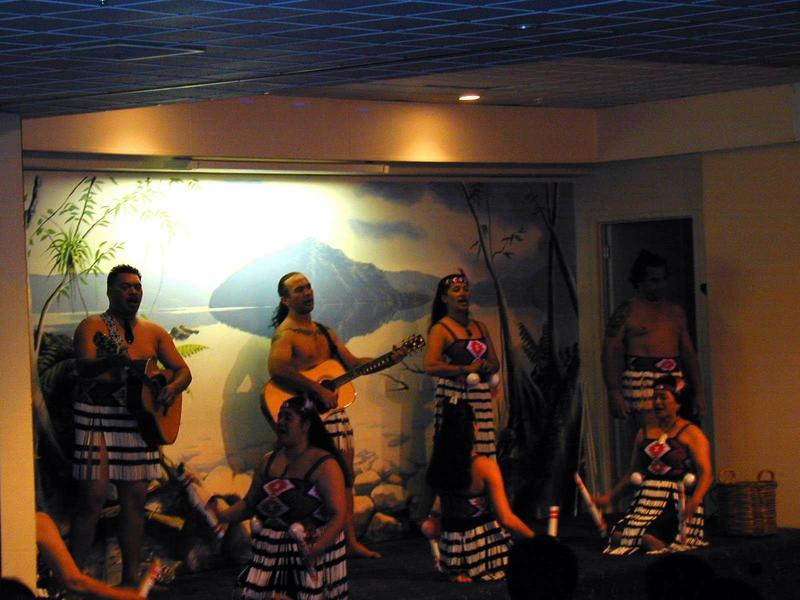 毛利族歌舞表演