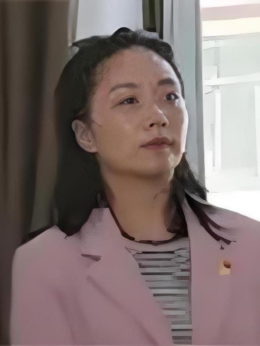格桑梅朵(拉薩市融媒體中心黨組書記) 格桑梅朵(拉薩市融媒體中心黨組書記)
