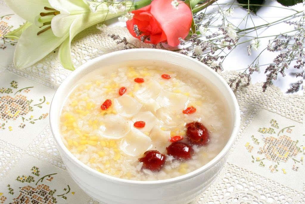 桂圓芡實粥 桂圓芡實粥