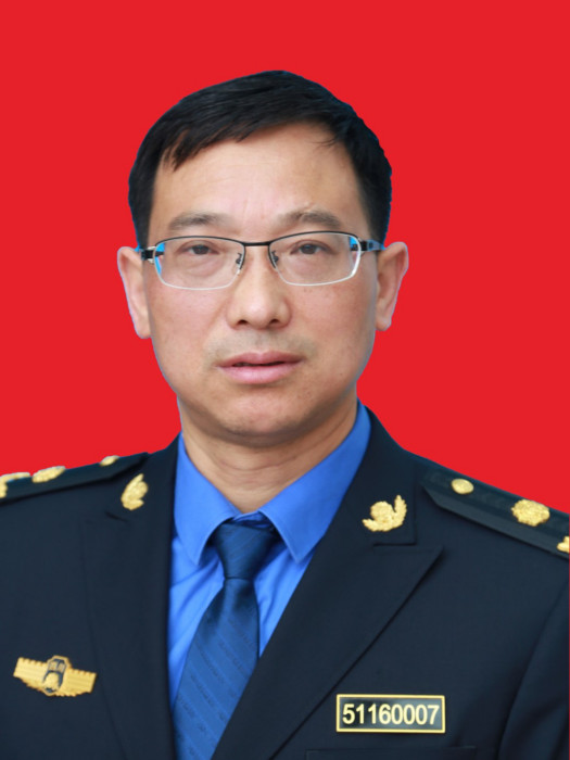 雷永忠(四川省雅安市綜合行政執法局黨組成員、機關黨委書記) 雷永忠(四川省雅安市綜合行政執法局黨組成員、機關黨委書記)